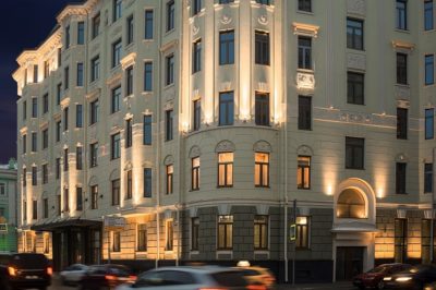 ГРУППА ПСН ПРИГЛАШАЕТ КЛИЕНТОВ НА ВЕЧЕРНИЕ ПРОСМОТРЫ КОМПЛЕКСА ОСОБНЯКОВ «ПОЛЯНКА/44»